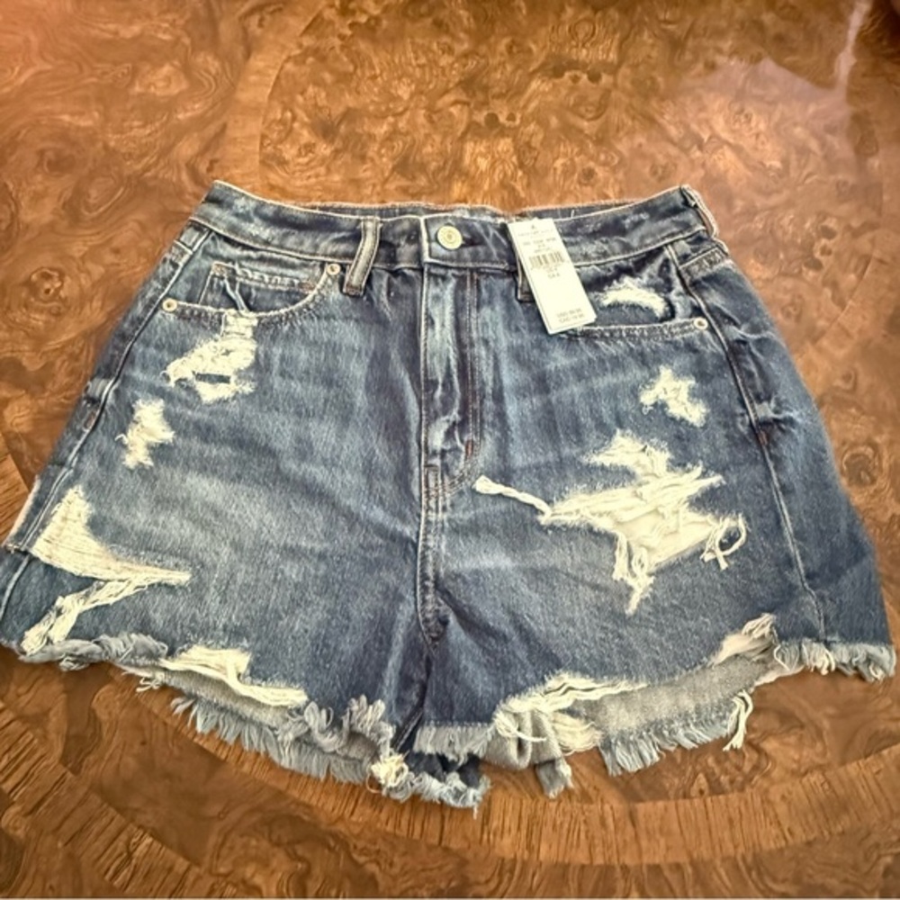 American Eagle NWT Comfort Stretch Waistband Distressed Denim Shorts Sz 4 Ret$60